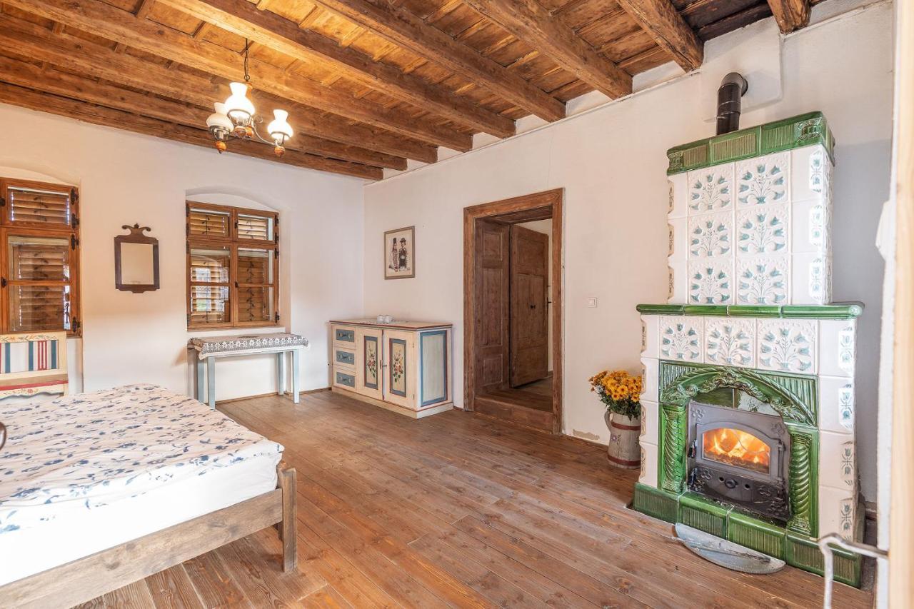 Отель Casa Schmidt Crit Экстерьер фото